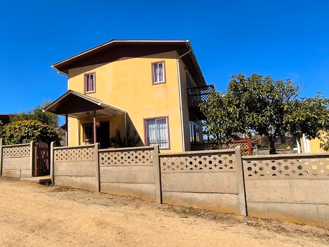 CASA EN CONDOMINIO EN EL QUISCO