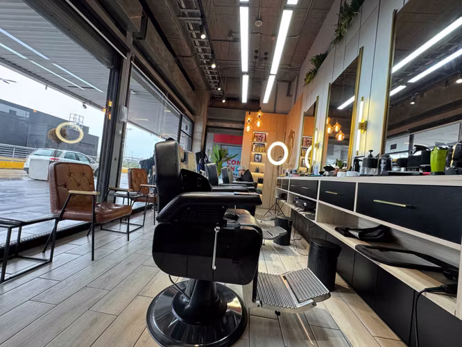 Venta derecho a llaves Barberia Premium en Mall (173421)