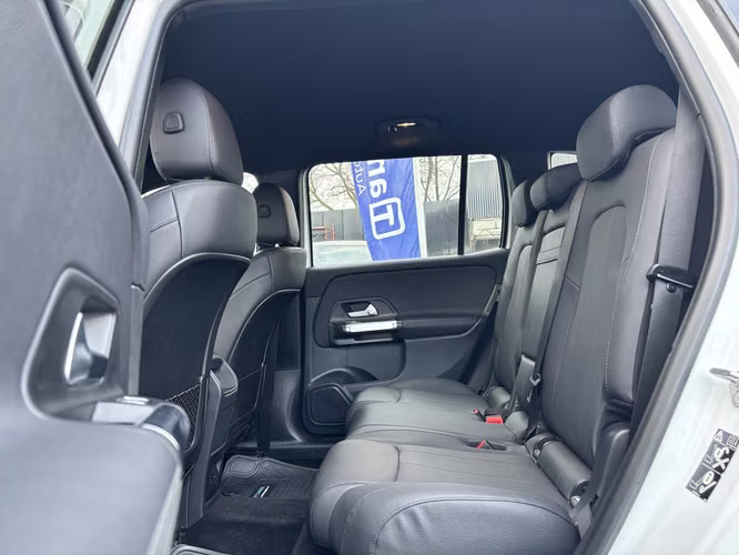 MERCEDES-BENZ GLB 200 1.3 TURBO AUT AC 2023