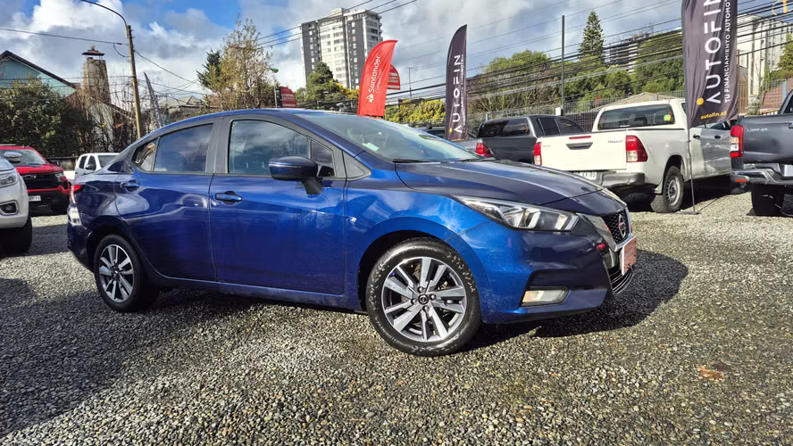 NISSAN VERSA AT 2020