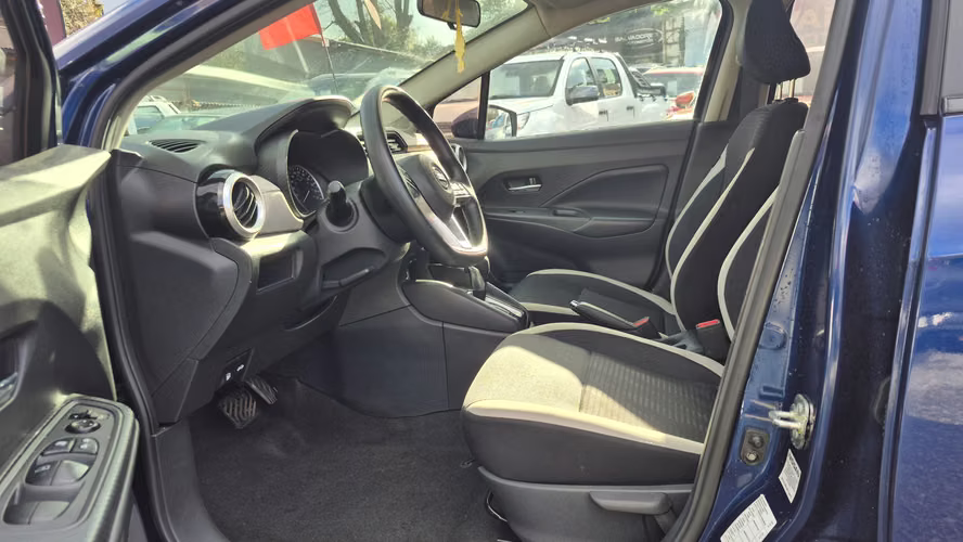 NISSAN VERSA AT 2020