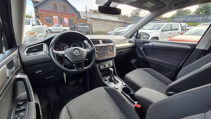 VOLKSWAGEN TIGUAN 2.0 TDI 2018 - Imagen 18