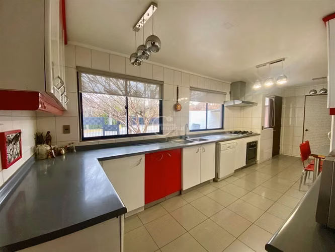 Casa en venta de 6 dorm. en Lo Barnechea - Imagen 6