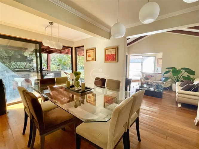 Casa en venta de 6 dorm. en Lo Barnechea - Imagen 5