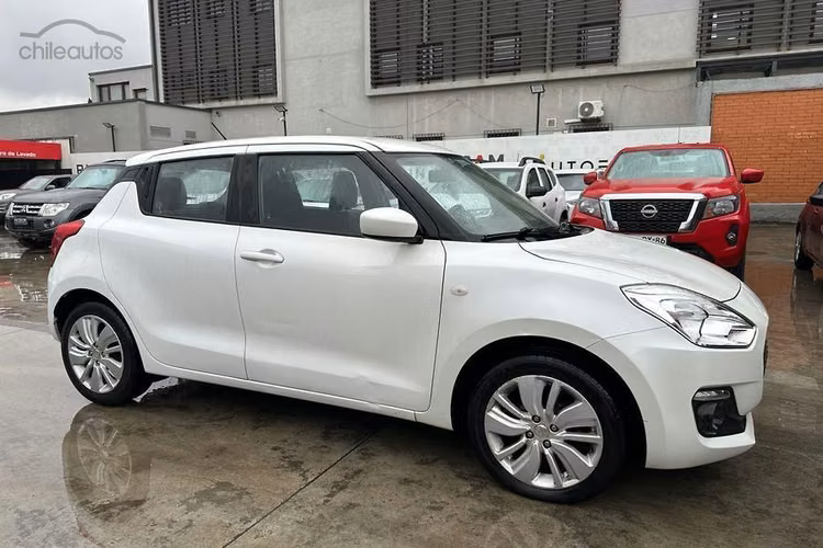 Suzuki Swift 1.2 GLS 4X2 AC AT 5P. - Imagen 3