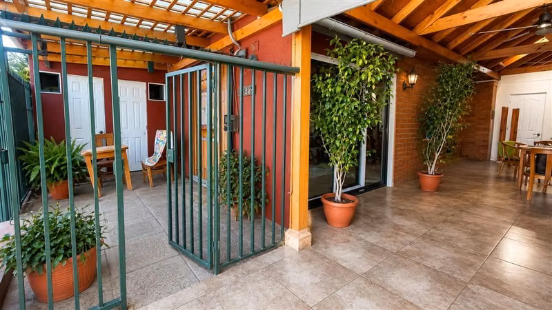 Casa en venta de 5 dorm. en La Florida posibilidad comercial