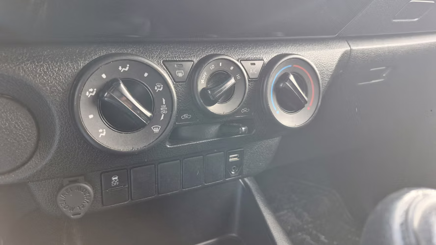 TOYOTA HILUX  2.4 DX 2022
