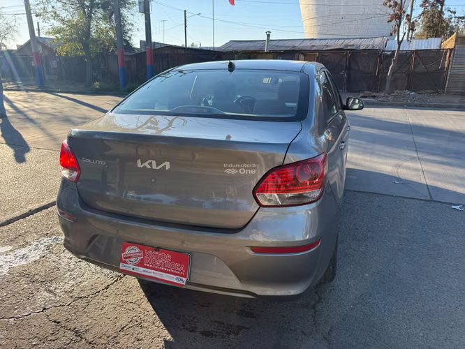 Kia Soluto 2024