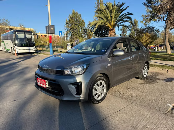 Kia Soluto 2024