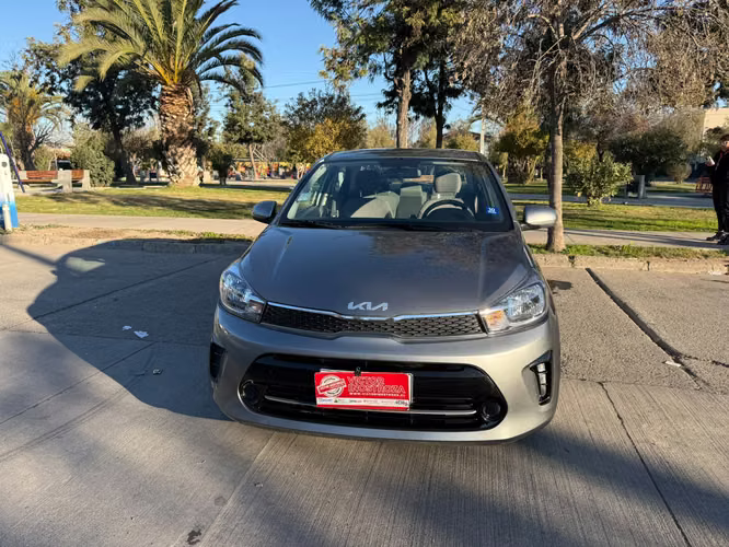 Kia Soluto 2024