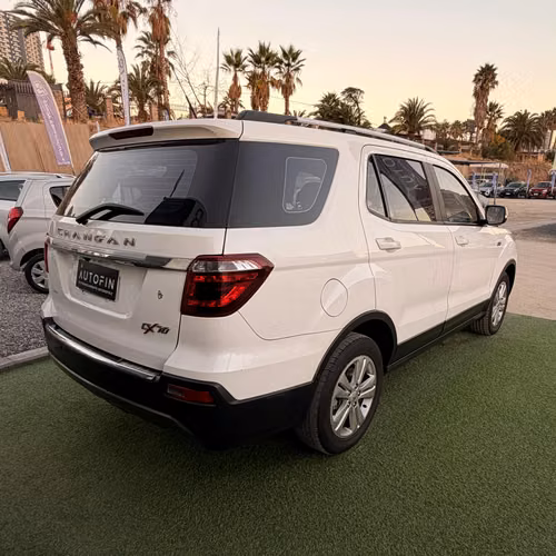 Changan cx70  Automatica