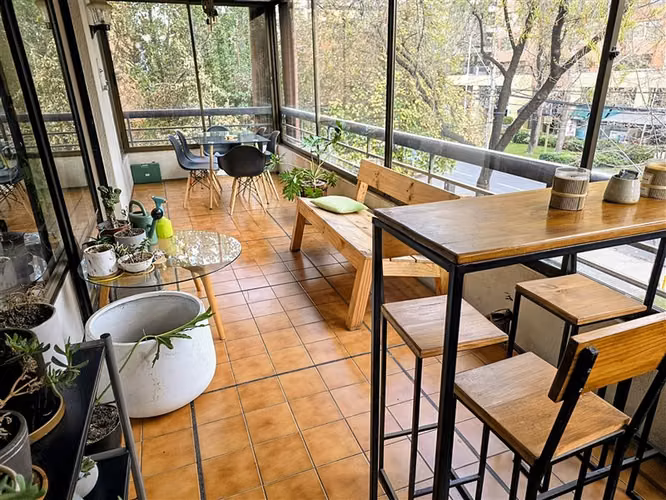 Departamento en venta de 3 dorm. Las Condes Gran Ubicación