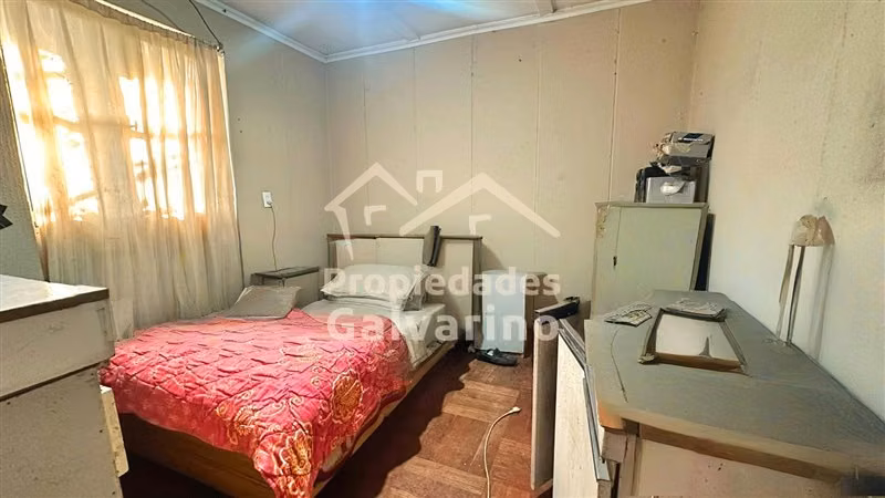 Casa esquina en venta de 2 dorm. en Las Condes