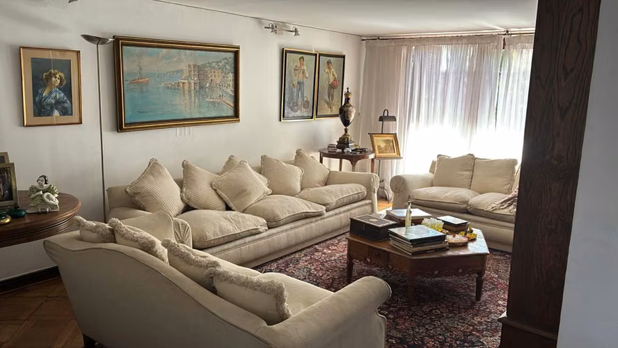 CASA EN VENTA LAS CONDES. RENTABILIDAD INMEDIATA  810 UF ANUALES