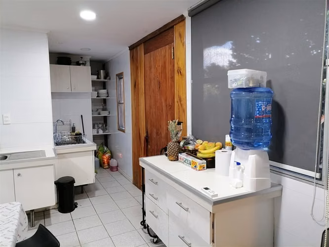 Casa en arriendo de 8 dorm. en Calle Larga