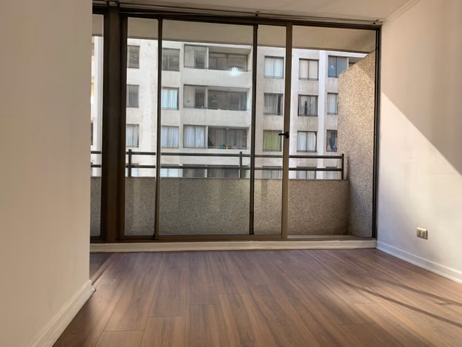 COMODO DEPARTAMENTO EN CENTRO CIVICO (173541)