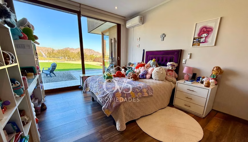 Impecable casa nueva, en Las Brisas (173486)