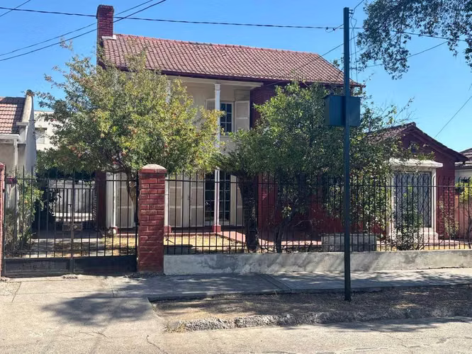 Casa Ñuñoa /Los Jazmines / Suarez Mujica (173209)