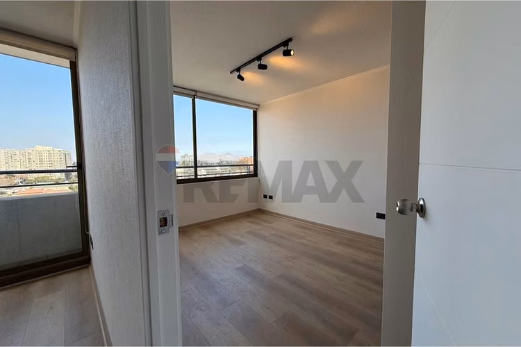 Arriendo departamento en la cisterna | 1d + 1b | - Imagen 11