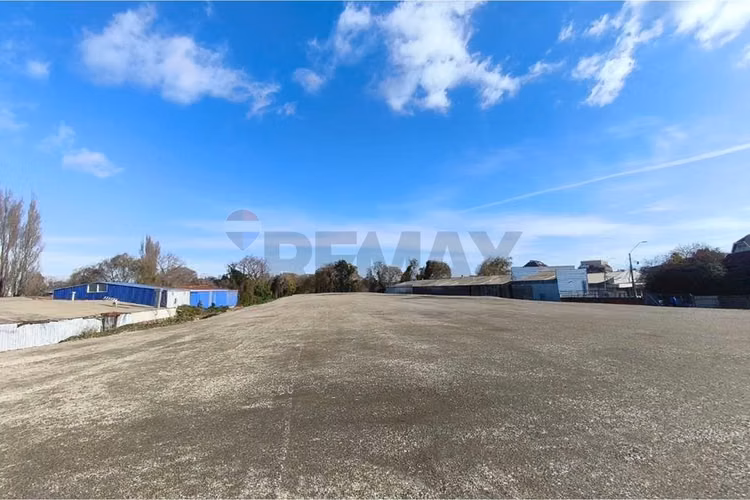 Arriendo terreno 5.000 m2 – comercial e industrial