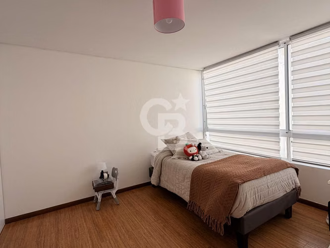 Amplia Casa Jardines Del Sur