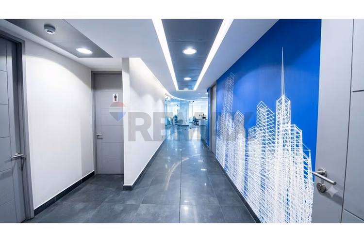 Oficina 1 privado, a pasos futura estación l7 - Imagen 14