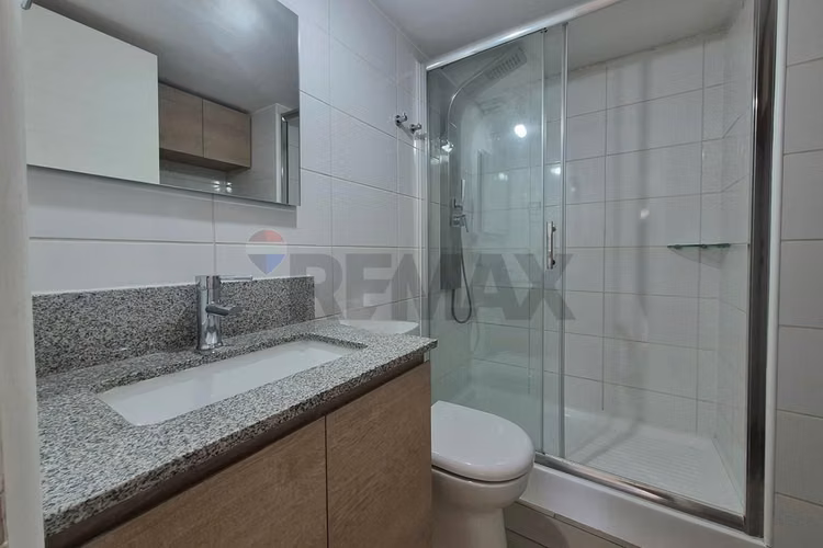 Venta departamento metro las torres