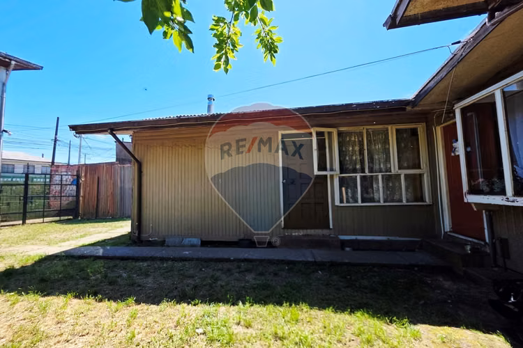 Remax vende en exclusiva terreno comercial picarte
