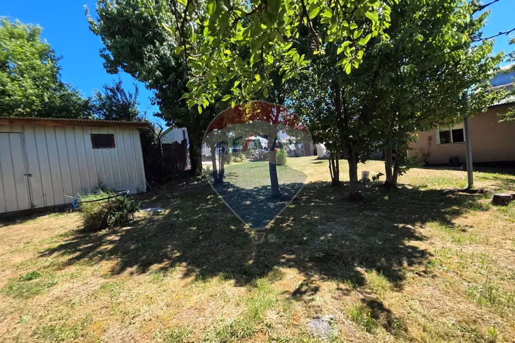 Remax vende en exclusiva terreno comercial picarte