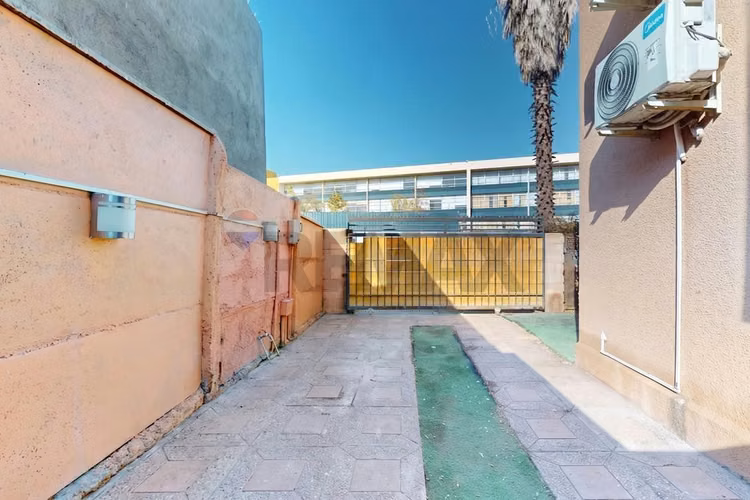 Frente a colegio | potencial comercial