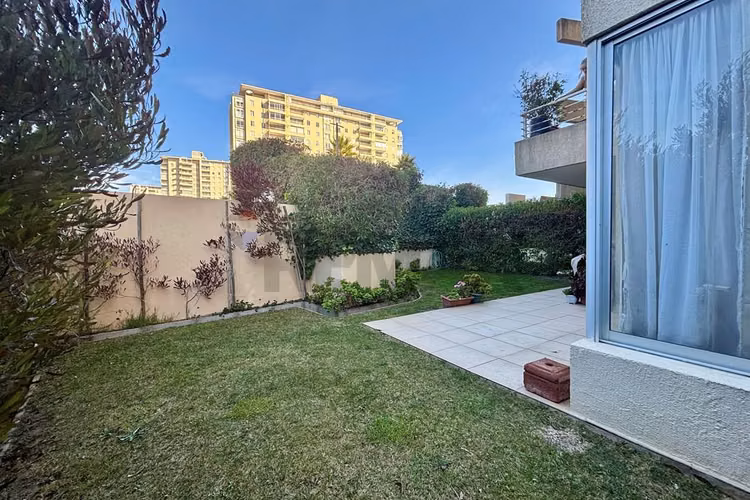 Depto duplex 2d 2b exclusivo patio jardín