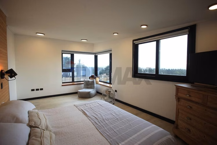 Exclusiva casa en punta de lobos