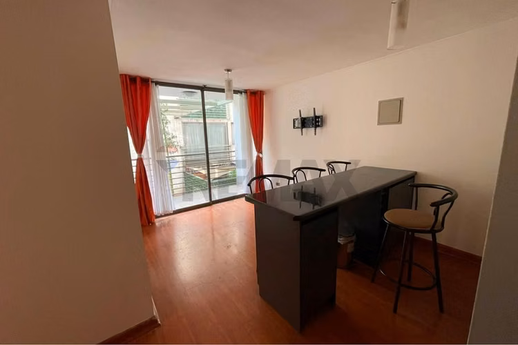 Moderno 3d en suite y estacionamiento