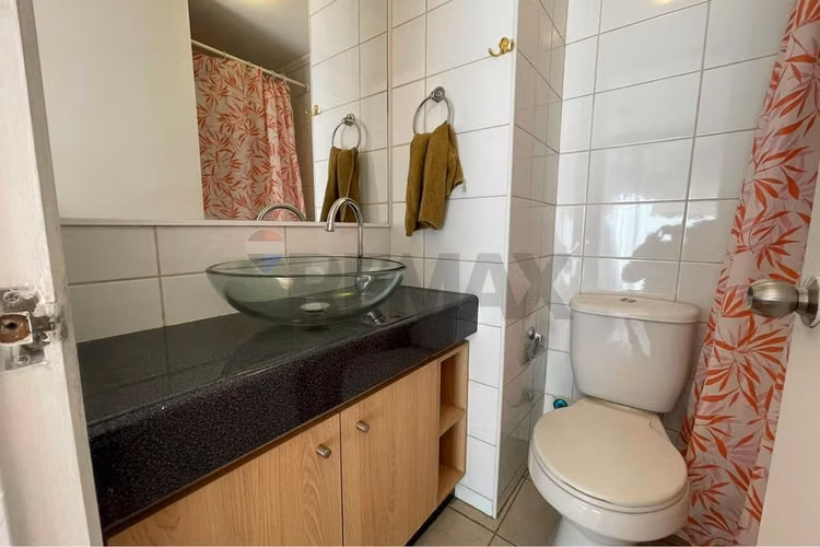 Moderno 3d en suite y estacionamiento