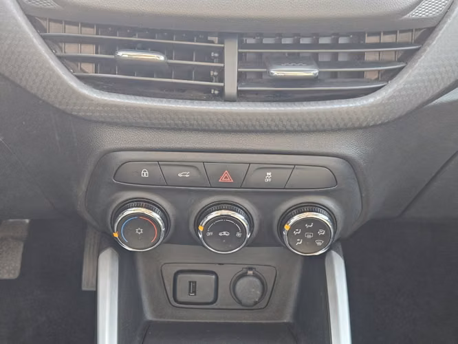 Chevrolet Onix 1.0 Hb Ltz P2 Mt 2022 - Imagen 12