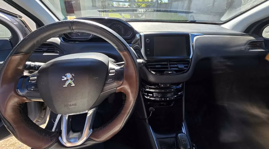 Peugeot 208 Full Diésel 2015 – Muy Económico – $6.000.000 conversable