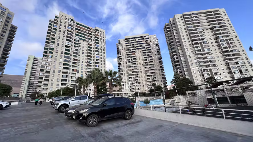 Arriendo departamento 2D 2B en Tres Mares, frente a Líder Sur