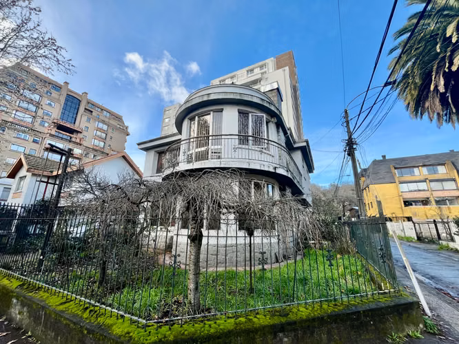 Amplia casa COMERCIAL inmejorable ubicación (173628)