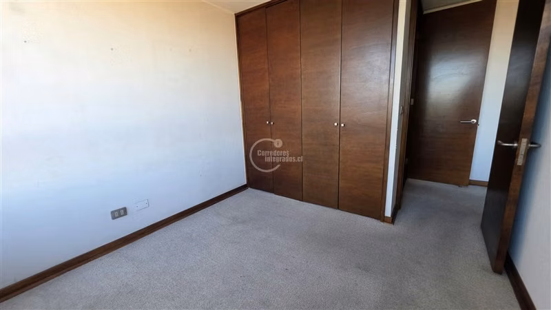 Depa 3 dorm. + serv. 2 estc bodega, vista despejada. FM