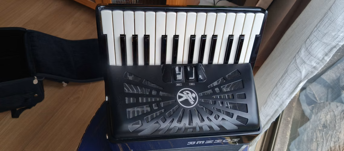 Acordeón Hohner BRAVO - Imagen 7