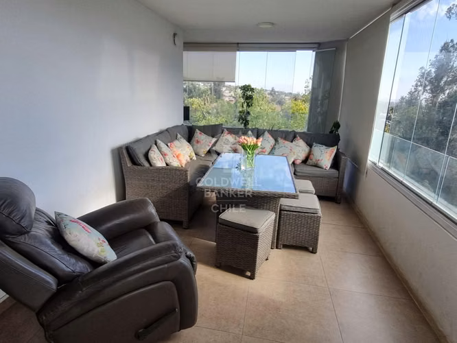 Departamento con vista privilegiada en Peñalolén
