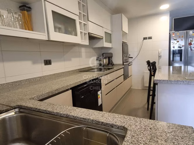 Departamento con vista privilegiada en Peñalolén