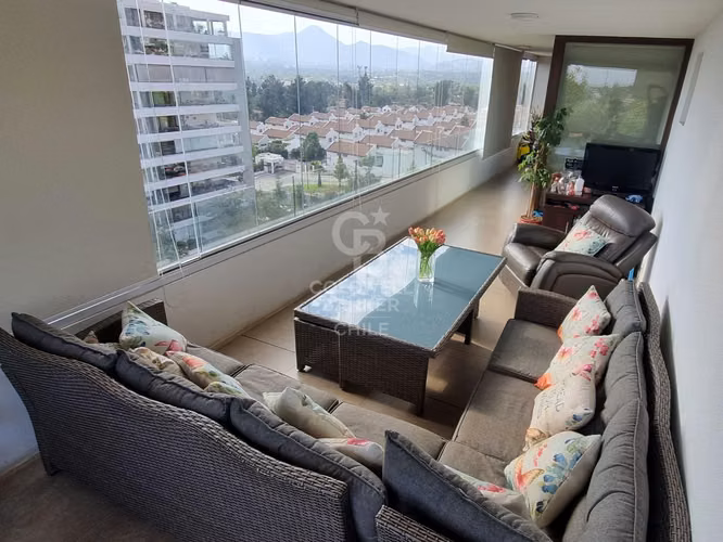 Departamento con vista privilegiada en Peñalolén