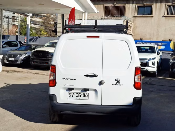PEUGEOT PARTNER 2023