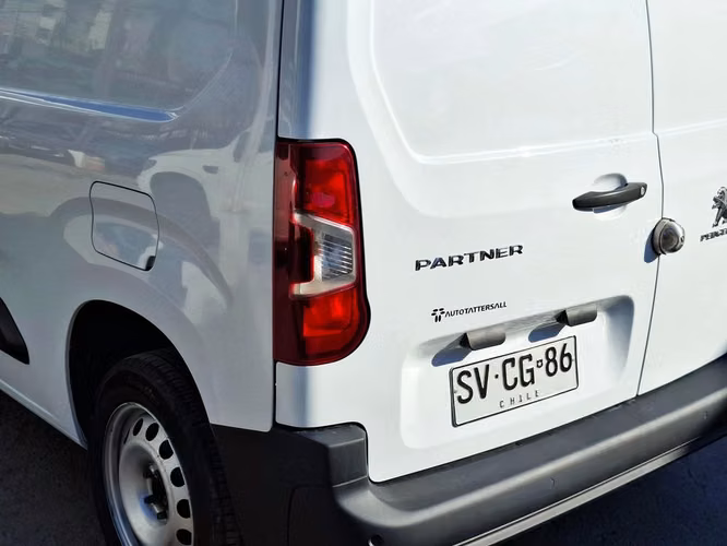 PEUGEOT PARTNER 2023