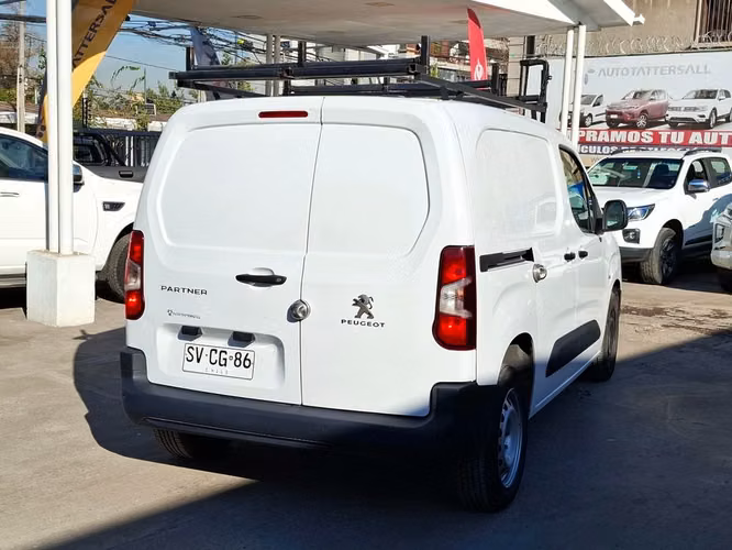 PEUGEOT PARTNER 2023