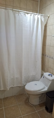 Arriendo Departamento 2D 1B amoblado entrada independiente sector Av. Alemania