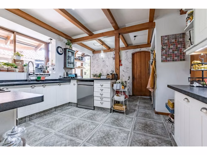 En venta casa con vista maravillosa Lomas de la  Dehesa 4 hab/5baños/servicios/sala de estar/piscina/quincho - Imagen 9