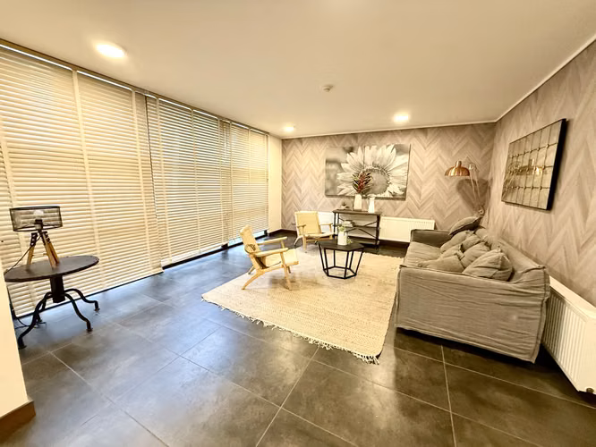 En Venta Moderno depto. de 3 hab/3 baños más servicios, con Jardín y amplio subterráneo. - Imagen 30