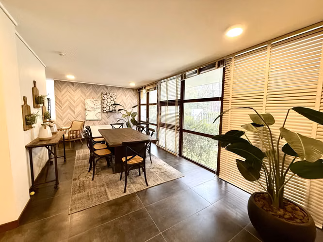 En Venta Moderno depto. de 3 hab/3 baños más servicios, con Jardín y amplio subterráneo. - Imagen 29